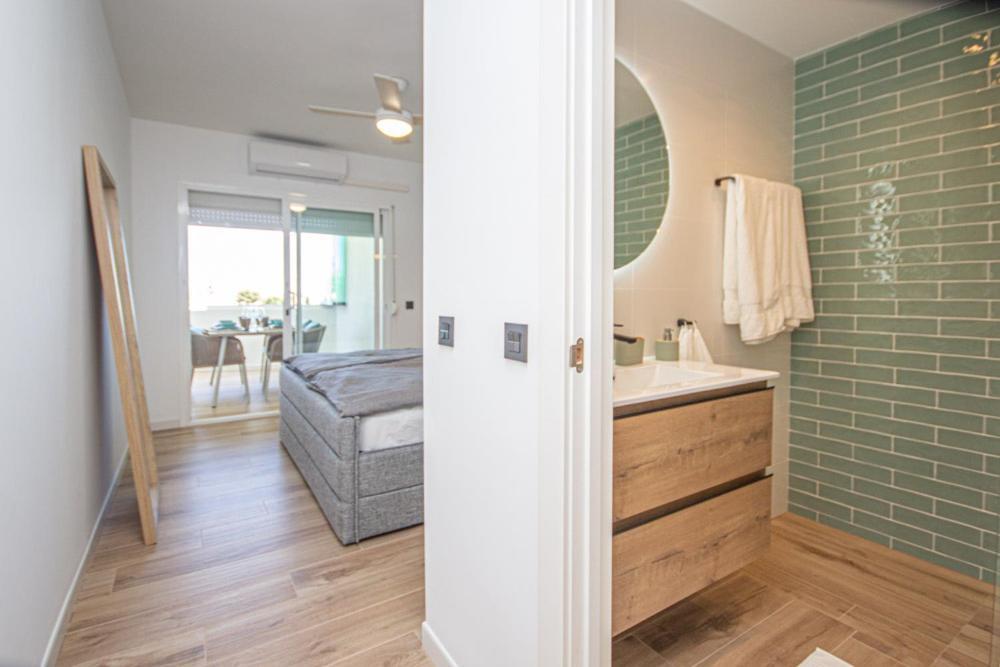 Wonderful 2 Bed Apartment With Stunning Sea Views Sitio de Calahonda エクステリア 写真