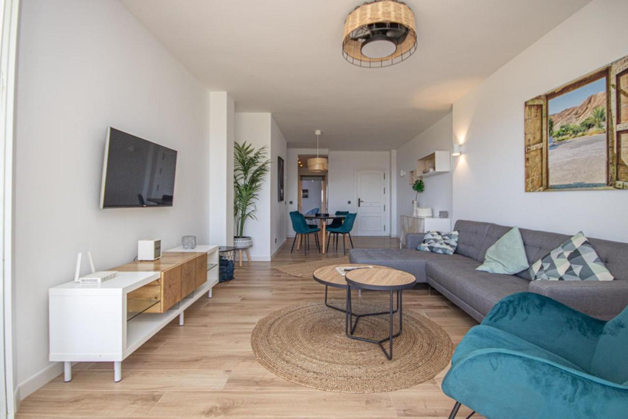 Wonderful 2 Bed Apartment With Stunning Sea Views Sitio de Calahonda エクステリア 写真
